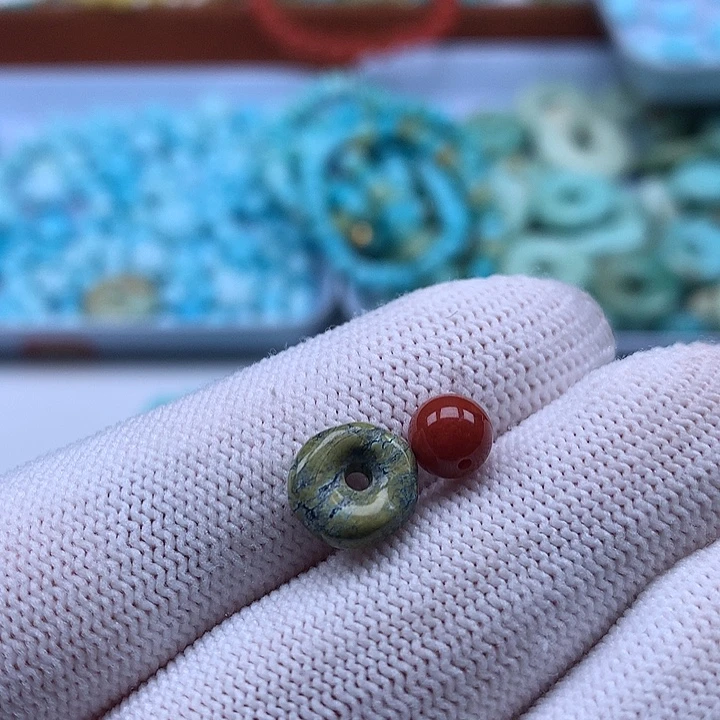 南红玛瑙未镶嵌珠宝奇石