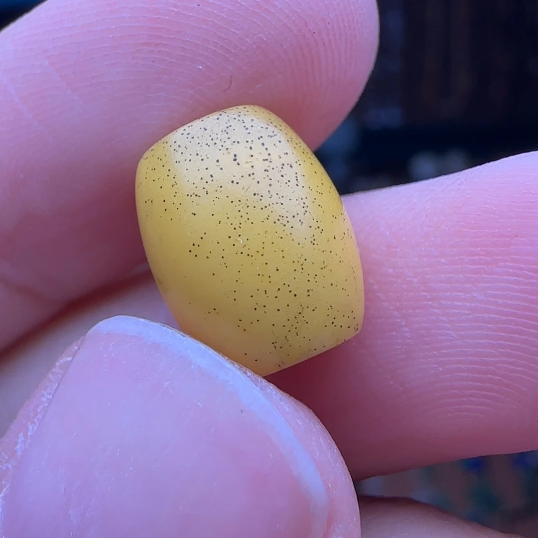 琥珀颈饰未镶嵌h h h h h h h