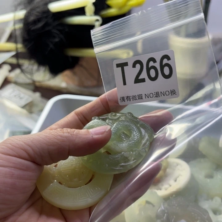 蛇纹石玉发饰合金冰*娃