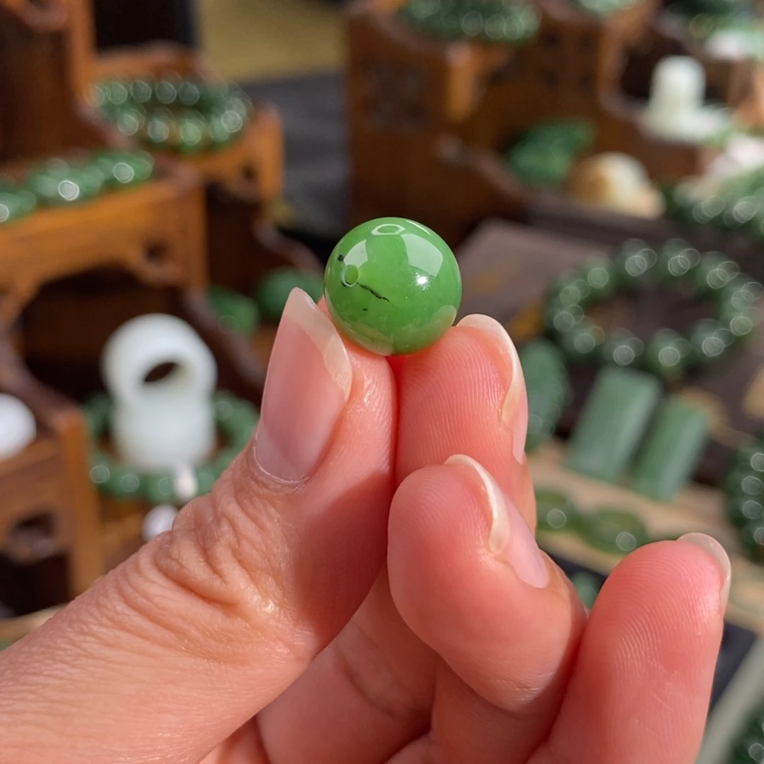 和田玉（碧玉）手链未镶嵌微裂