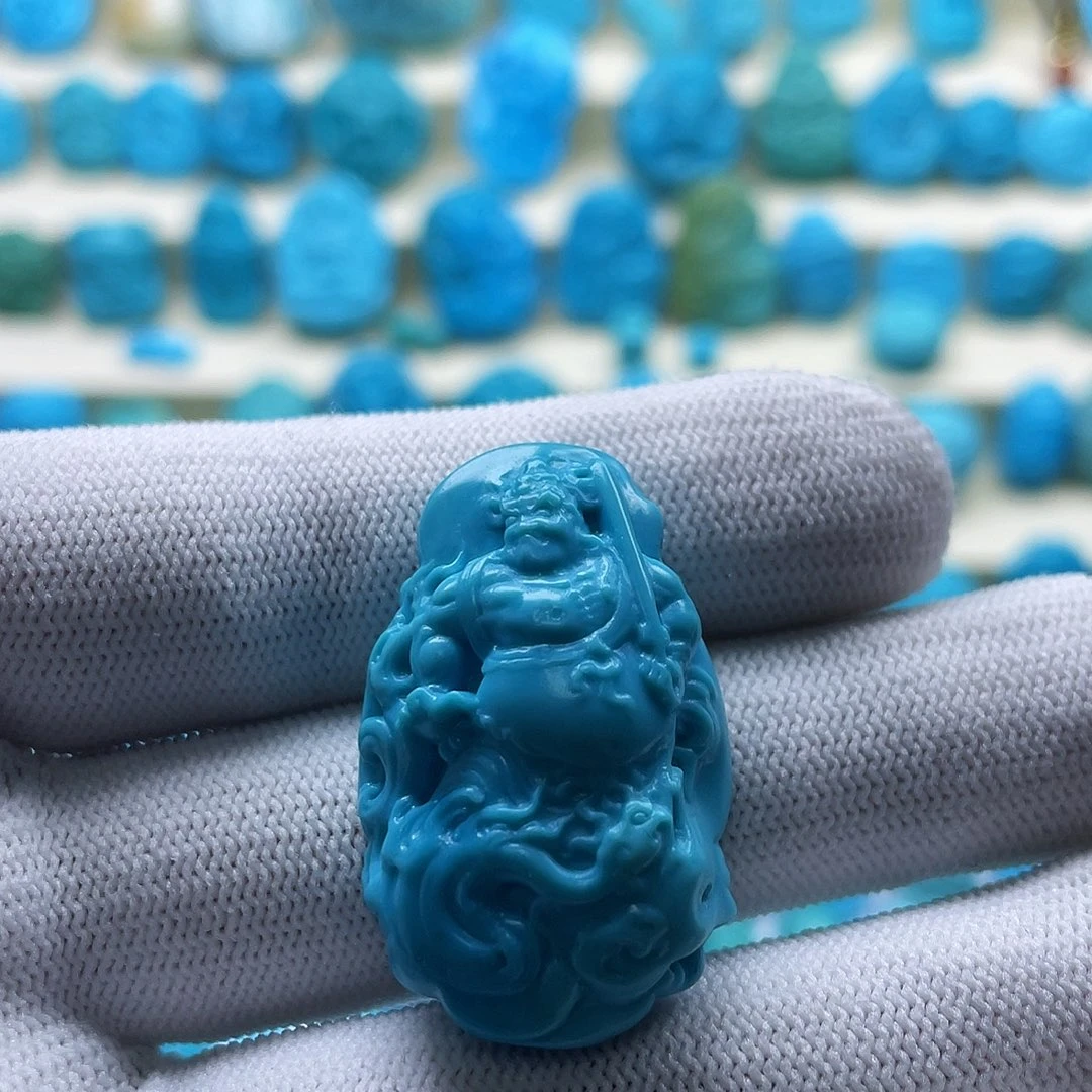 绿松石未镶嵌颈饰