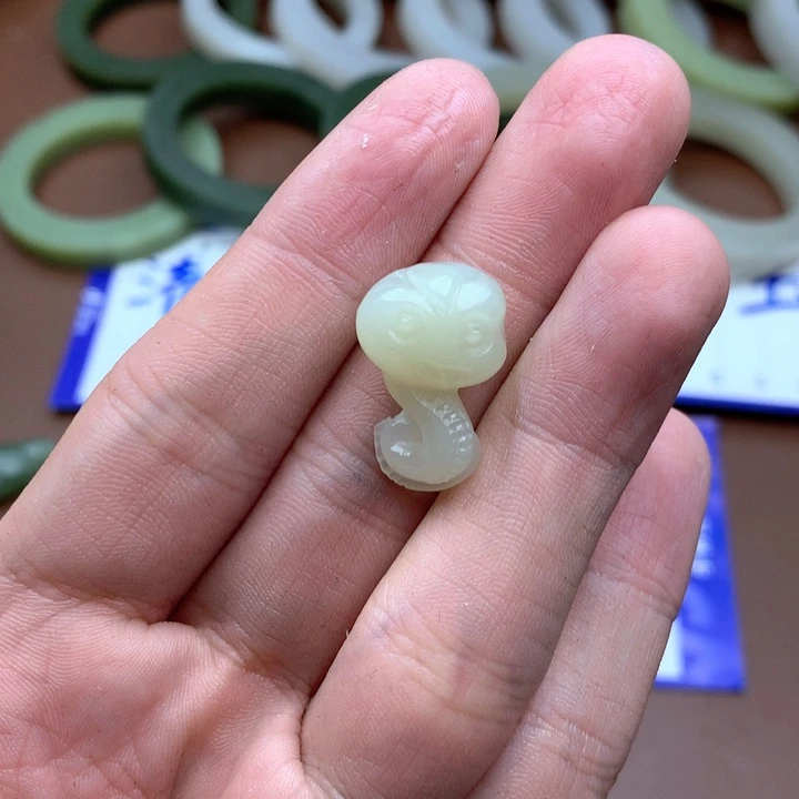 和田玉珠宝半成品未镶嵌