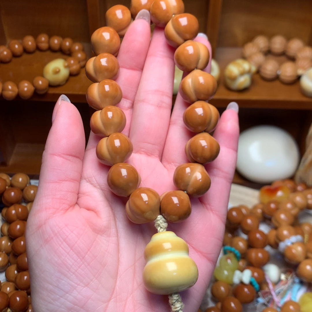 猴头核桃把件16玻璃底屁桃手持葫芦