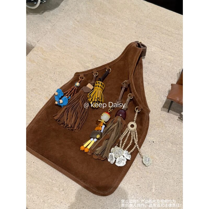 【叠叠乐】头层羊猄绒手拎背心包串珠挂件购物袋