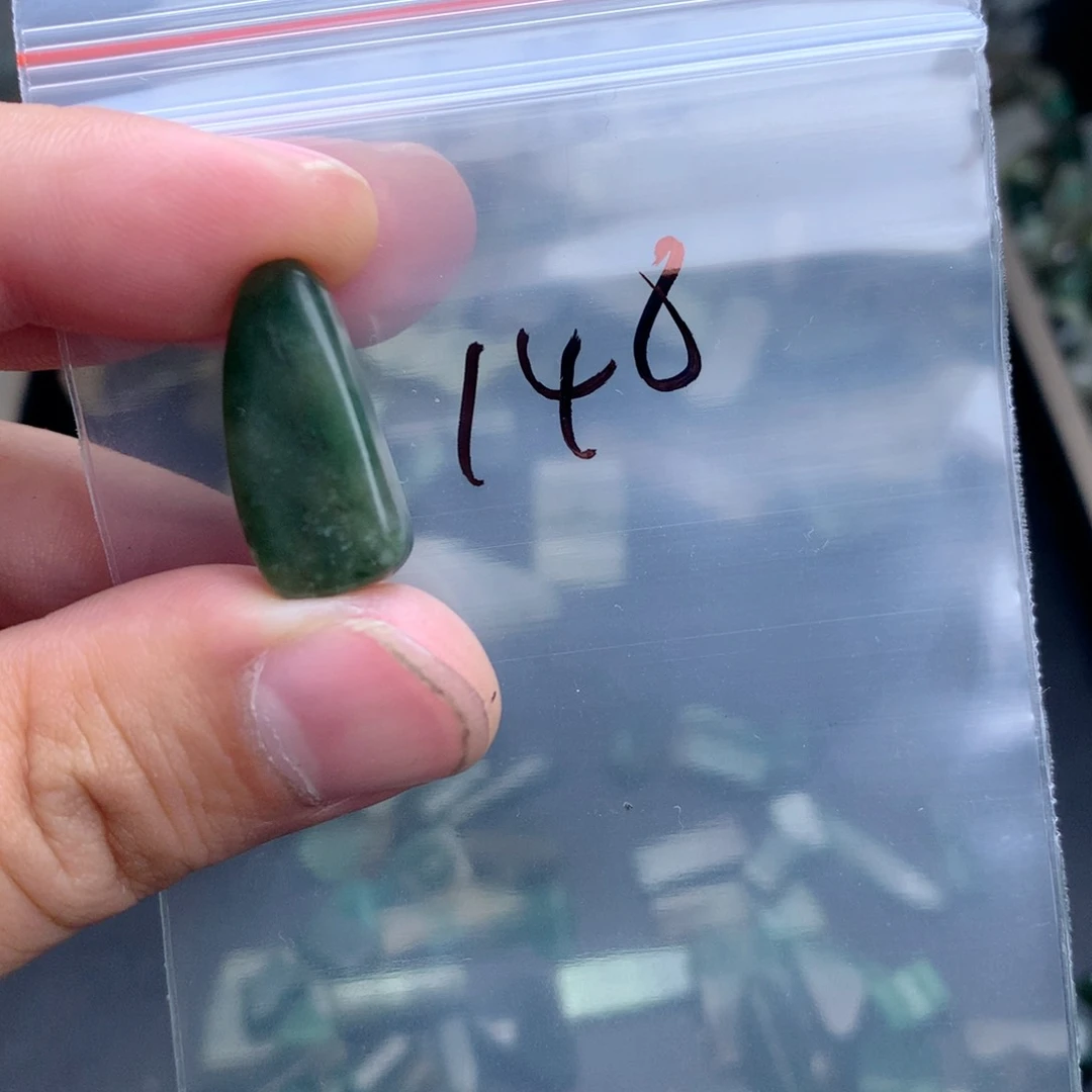独山玉未镶嵌珠宝半成品