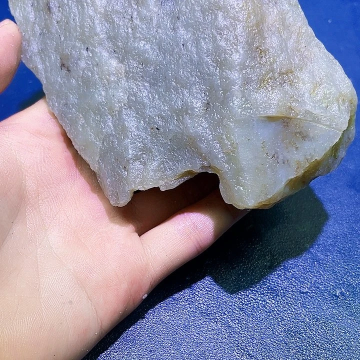 未镶嵌和田玉（糖玉）珠宝半成品