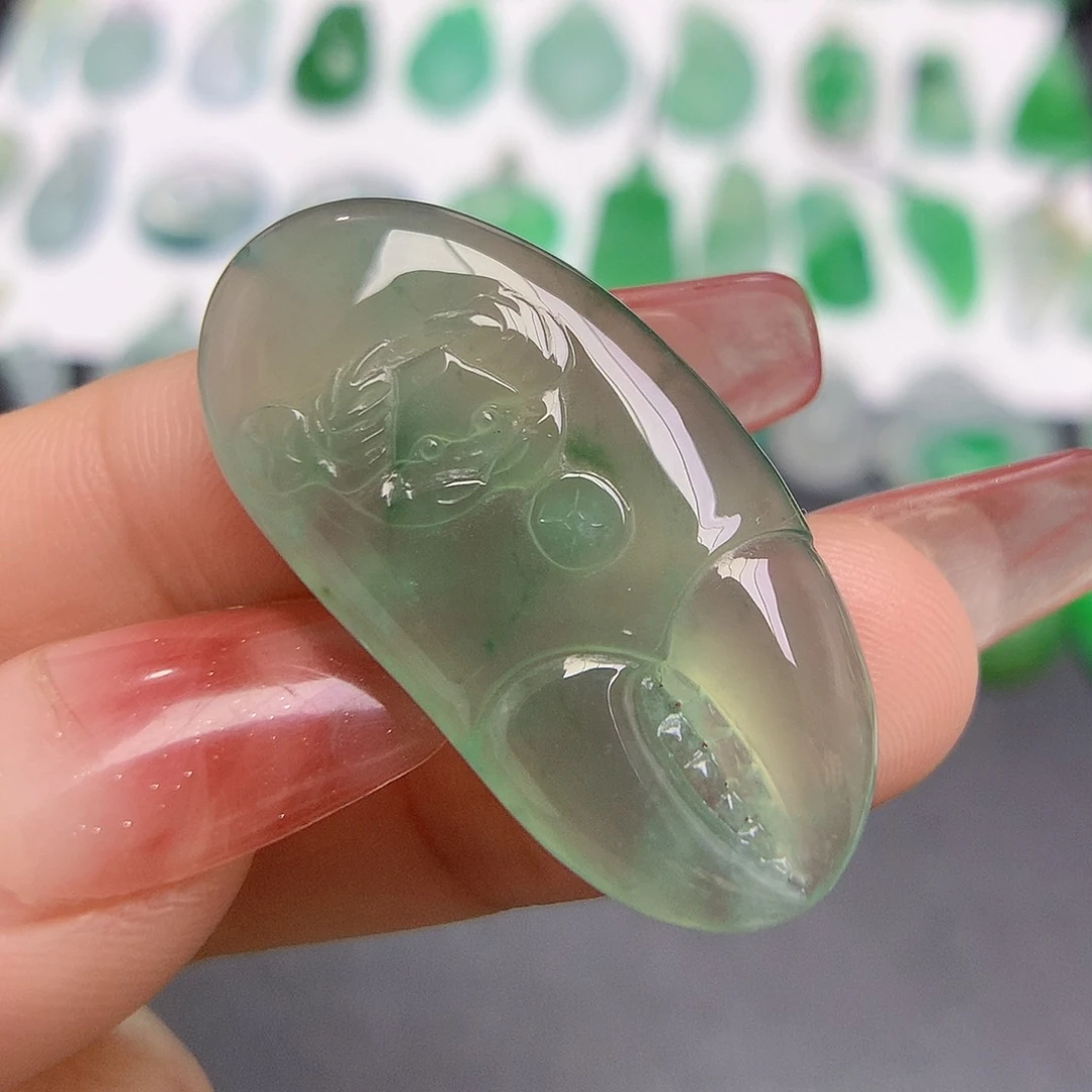 翡翠颈饰未镶嵌蟹钳