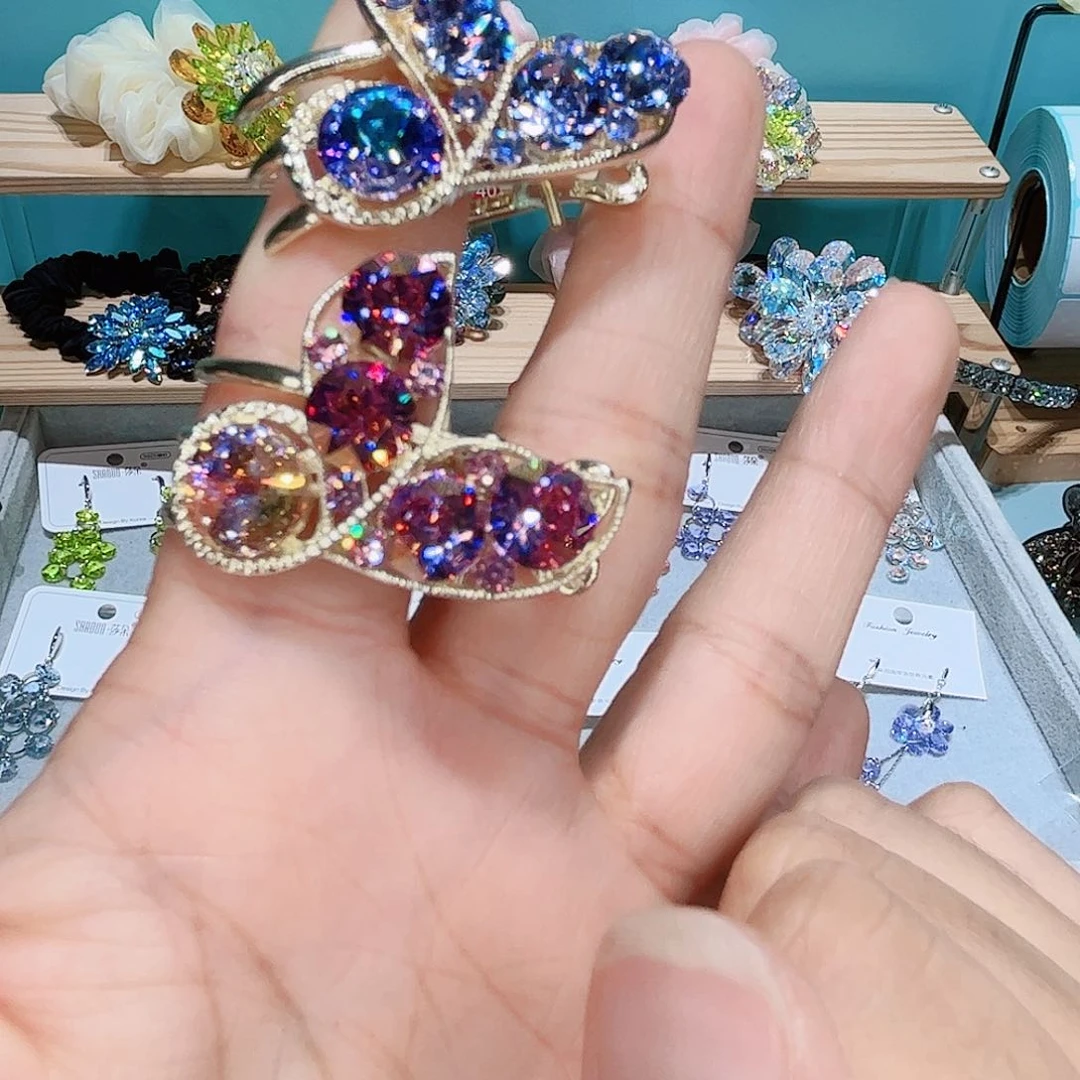 布艺铁合金耳钉的