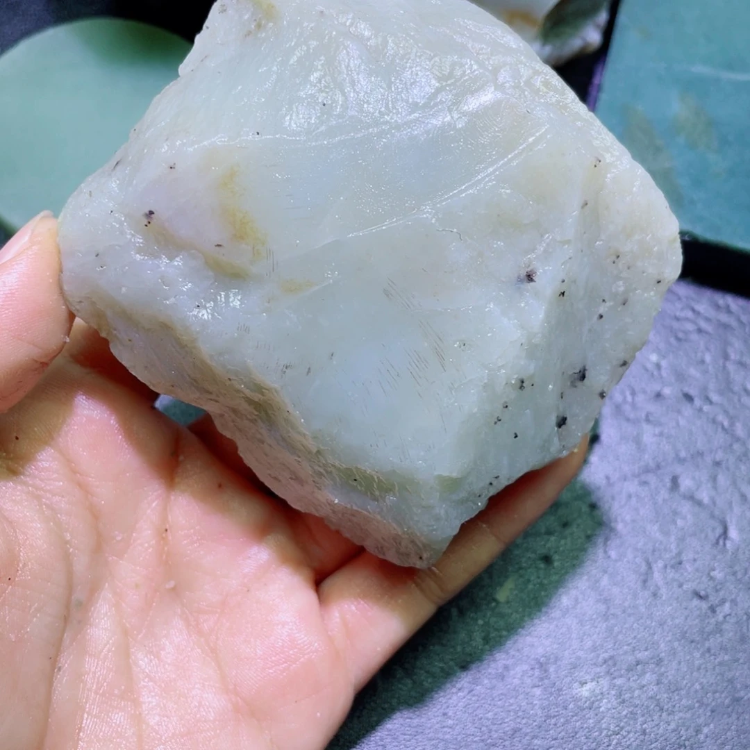 和田玉（糖玉）未镶嵌珠宝半成品