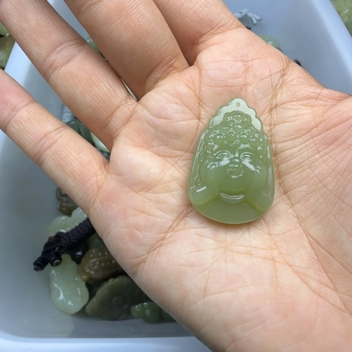 和田玉未镶嵌珠宝奇石