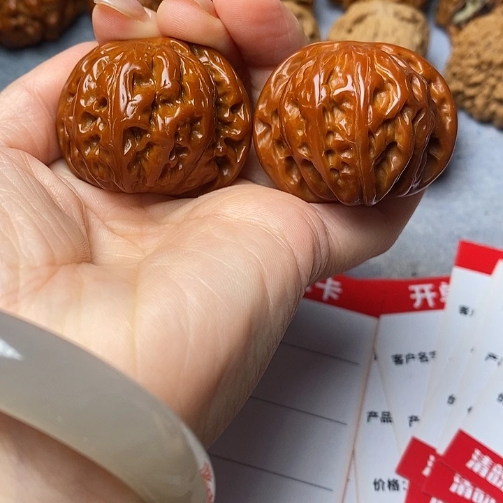 文玩核桃吊坠磨盘