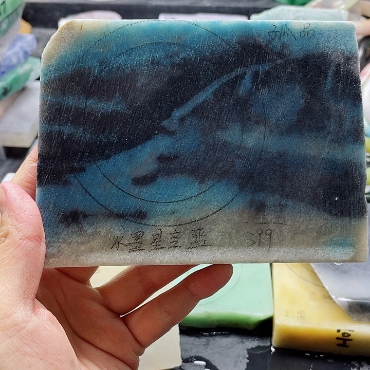 石英质玉未镶嵌手镯定制