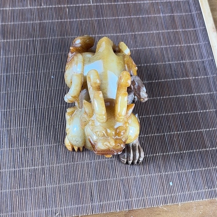 用***1和田玉未镶嵌挂件