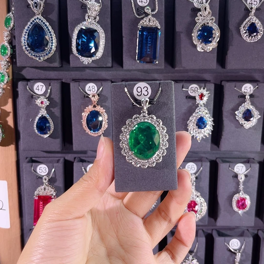 颈饰银S925镶嵌祖母绿