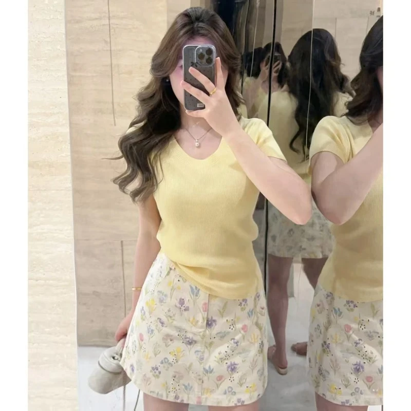 大码韩系温柔套装夏季正肩短袖针织上衣彩色镂空印花半裙两件套女