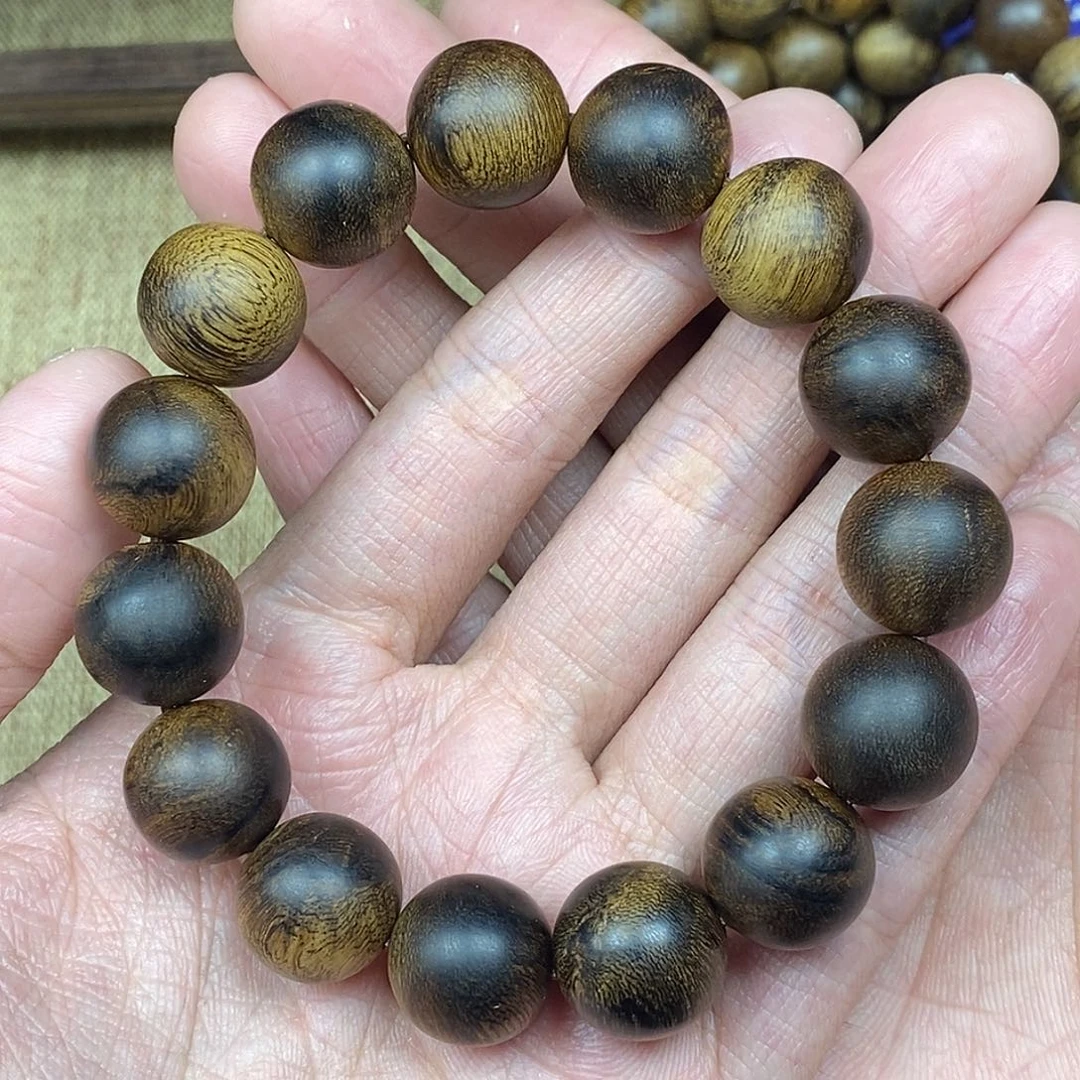 沉香手串吴*发越南芽庄白棋楠