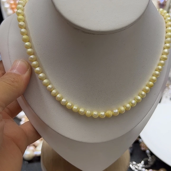 颈饰未镶嵌淡水珍珠