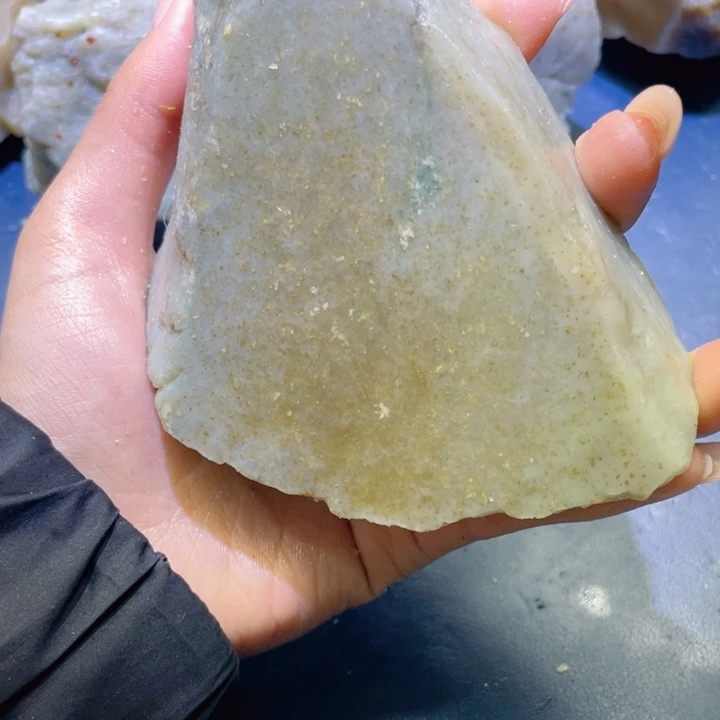 和田玉未镶嵌珠宝半成品