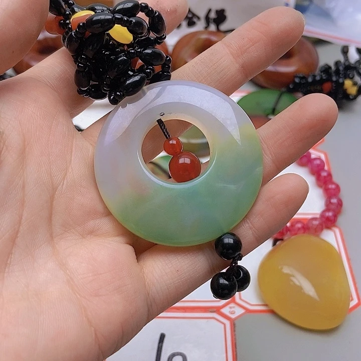 【闪购商品】玛瑙/玉髓未镶嵌珠宝半成品圣**客