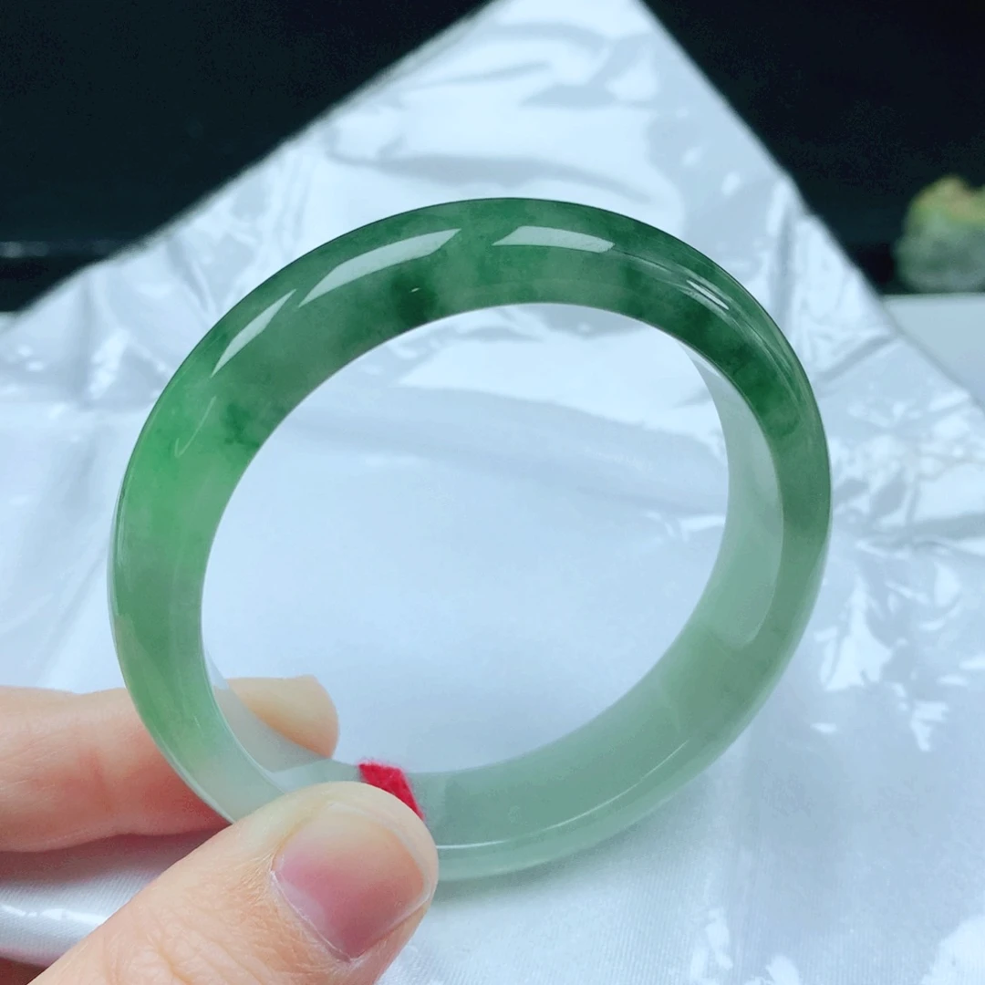 未镶嵌手镯翡翠 52