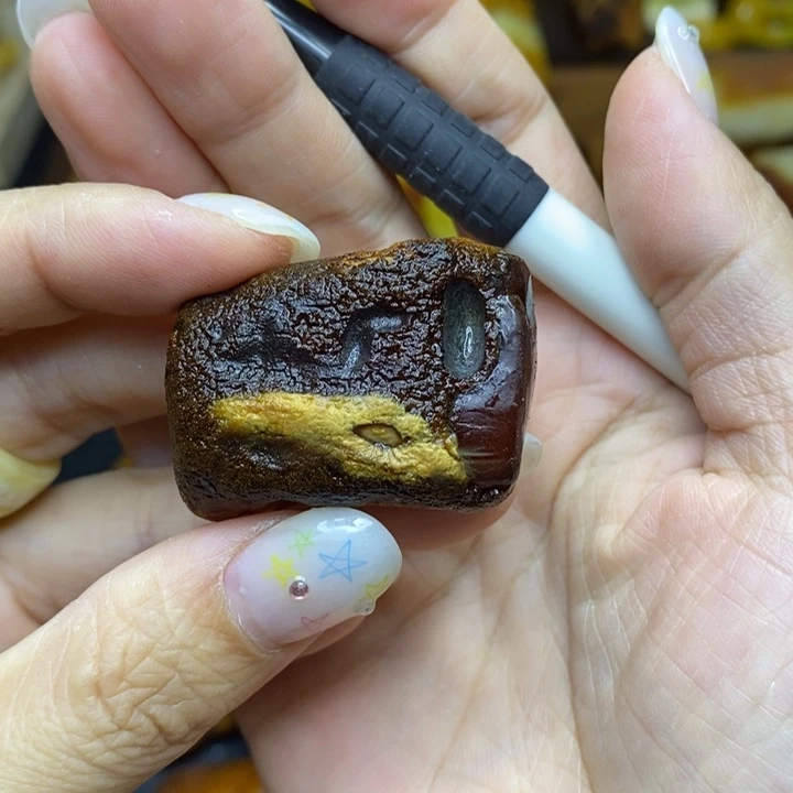 未镶嵌定制琥珀四**墟胖