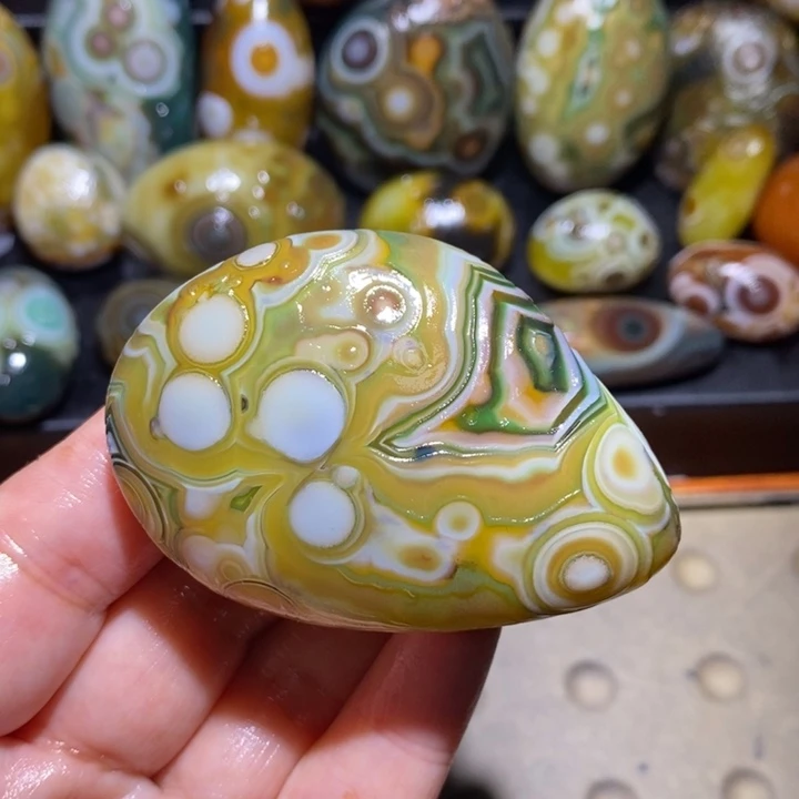 未镶嵌玛瑙/玉髓珠宝奇石