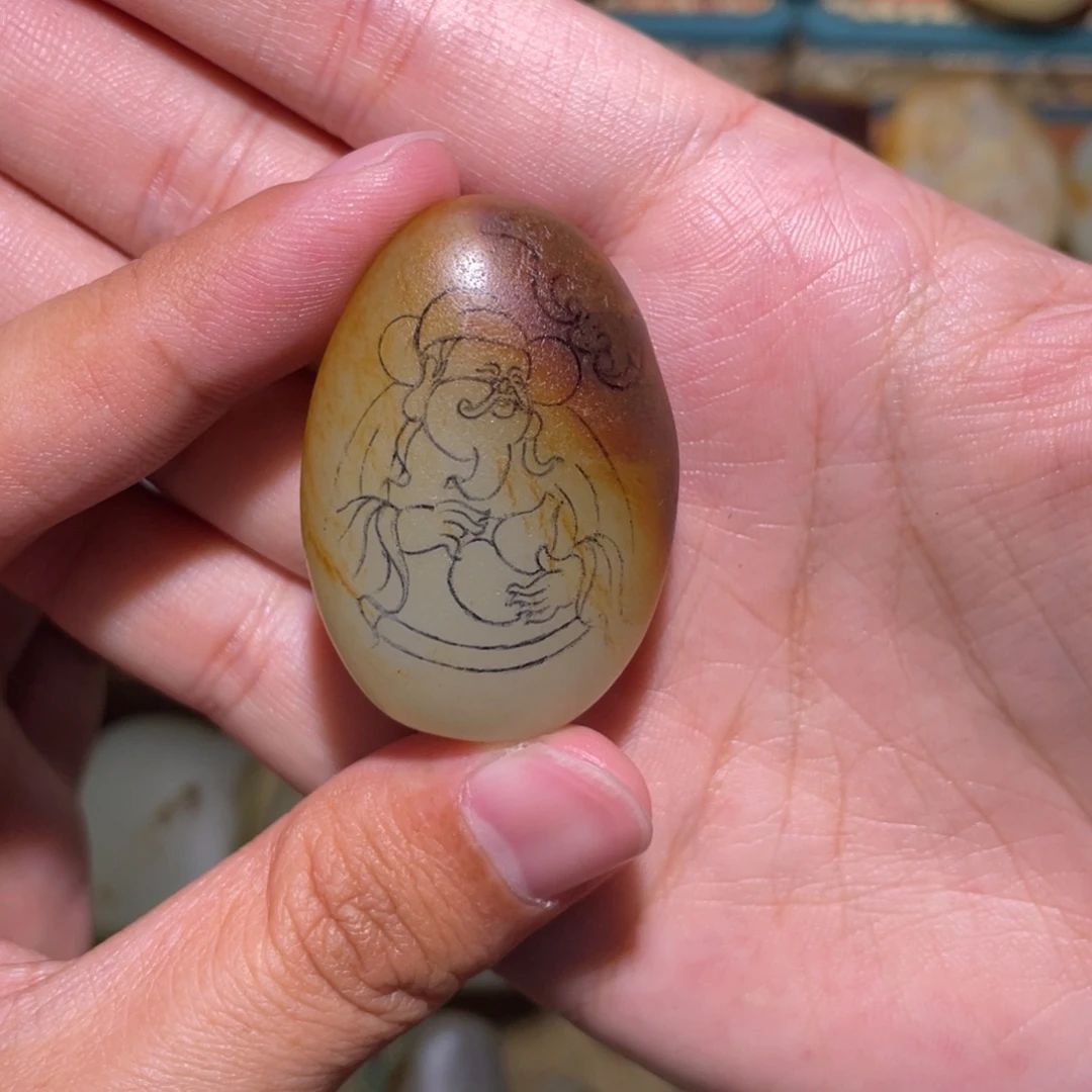 猩***犴定制和田玉未镶嵌吊坠