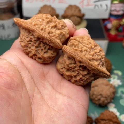 【闪购商品】文玩核桃吊坠42全品朱雀