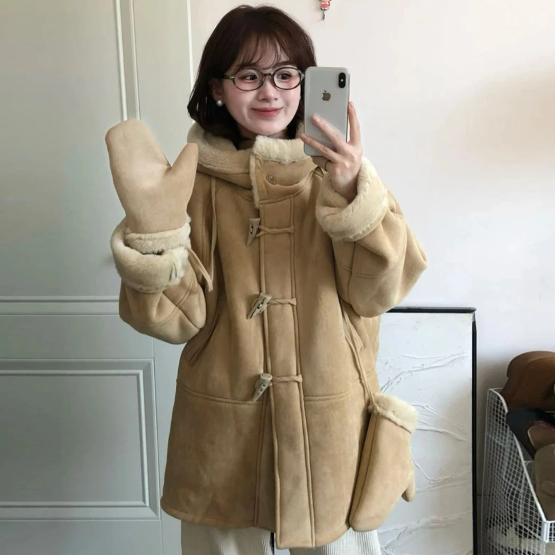 羊羔毛外套女2025冬新款加厚皮毛一体环保皮草韩版连帽配手套外套