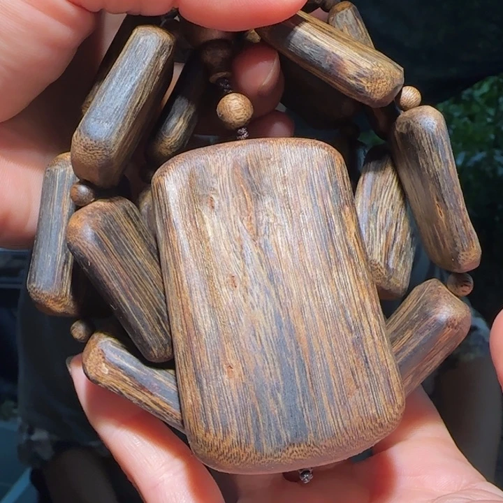 手串沉香千里香链子115克+