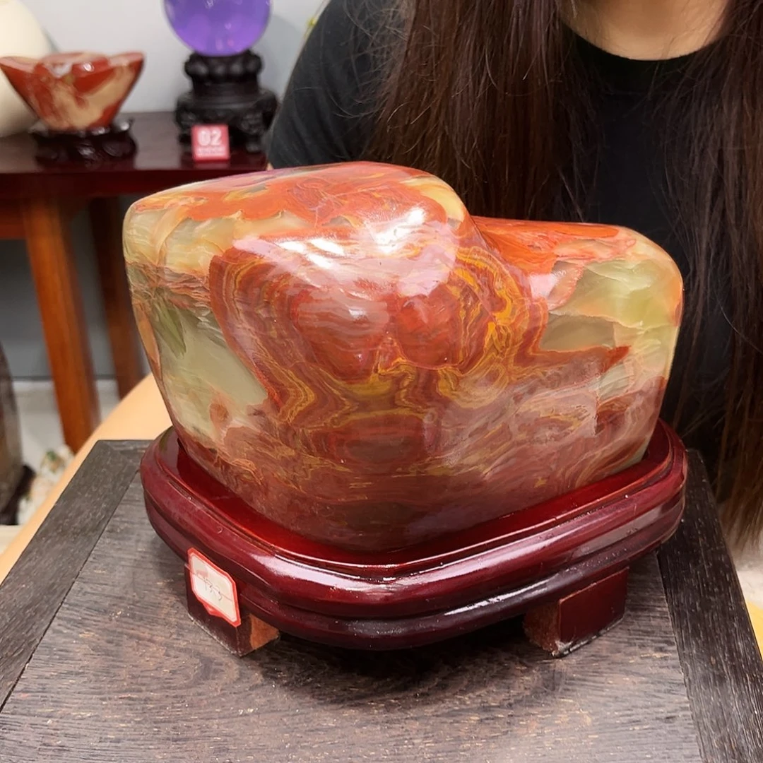 红***哥玉玉石雕刻等多种家居饰品