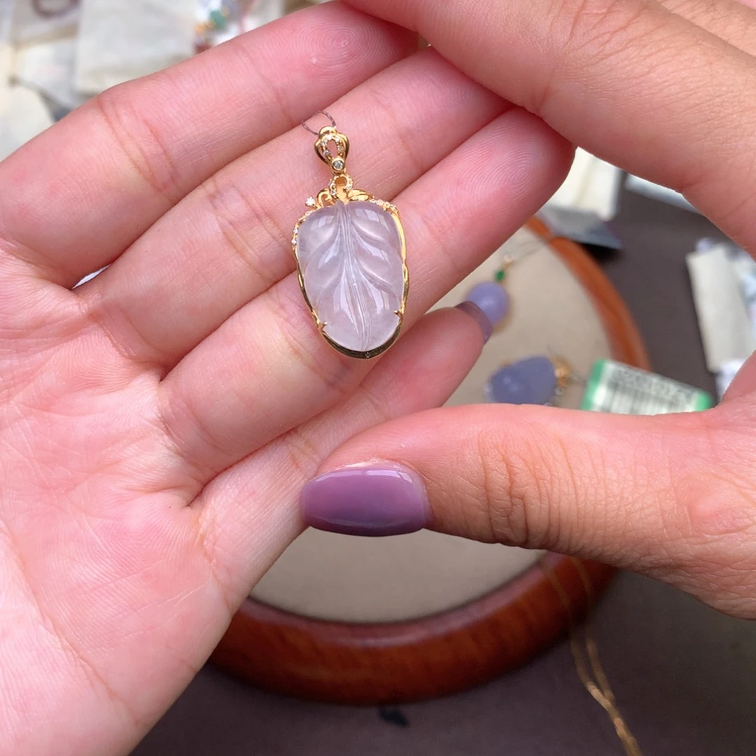 翡翠未镶嵌挂件一