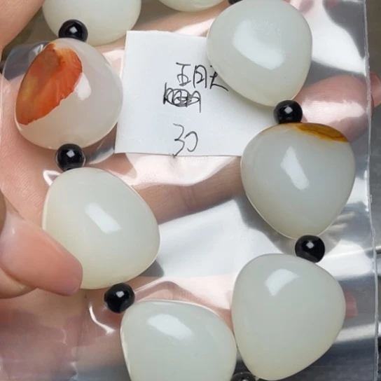 石材五****q各种方解石吊坠