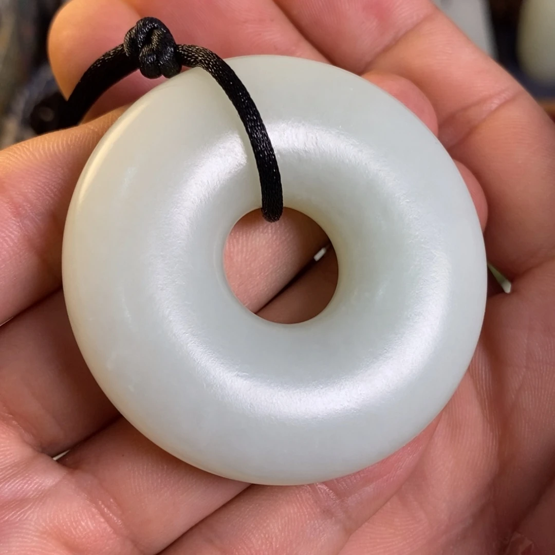 和田玉未镶嵌挂件石**得