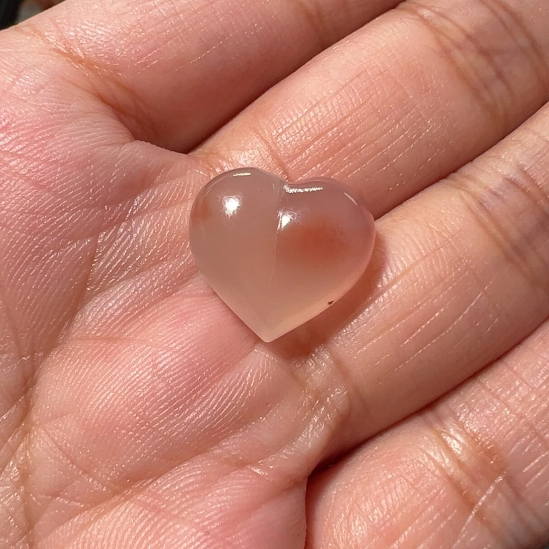 南红玛瑙冰飘未镶嵌爱心2