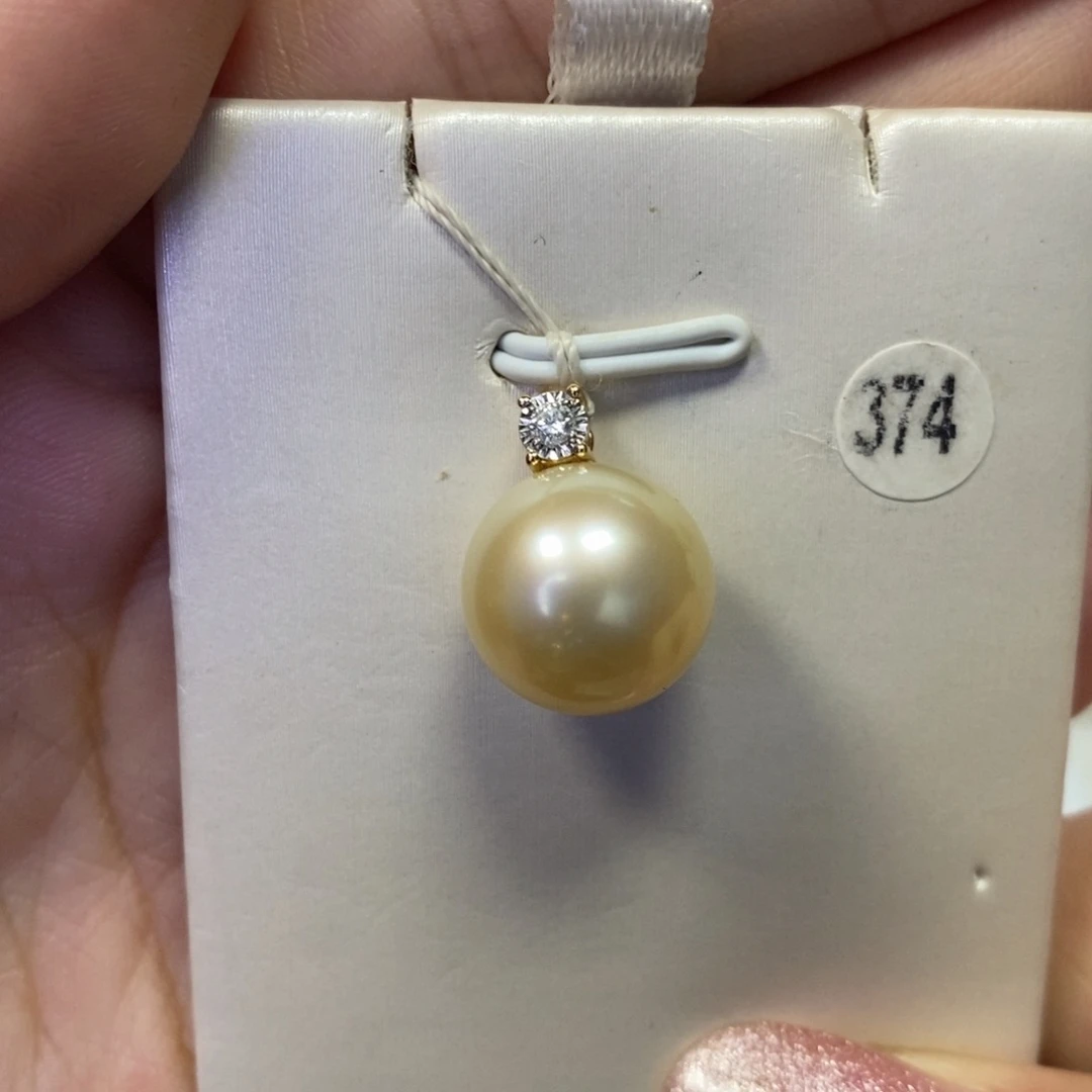 18K金镶嵌吊坠(不含链)海水珍珠