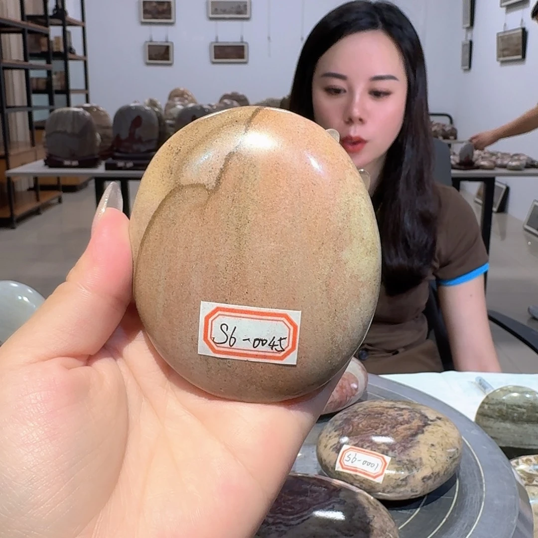 长江画面石手摆件
