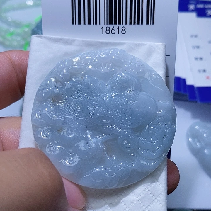 翡翠未镶嵌颈饰天光墟翡翠市场现金代购