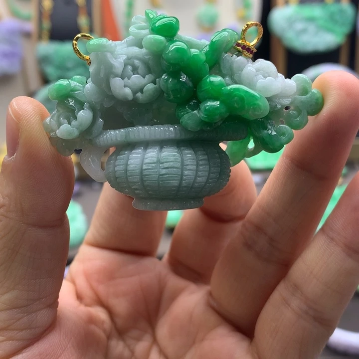 翡翠吊坠(不含链)未镶嵌