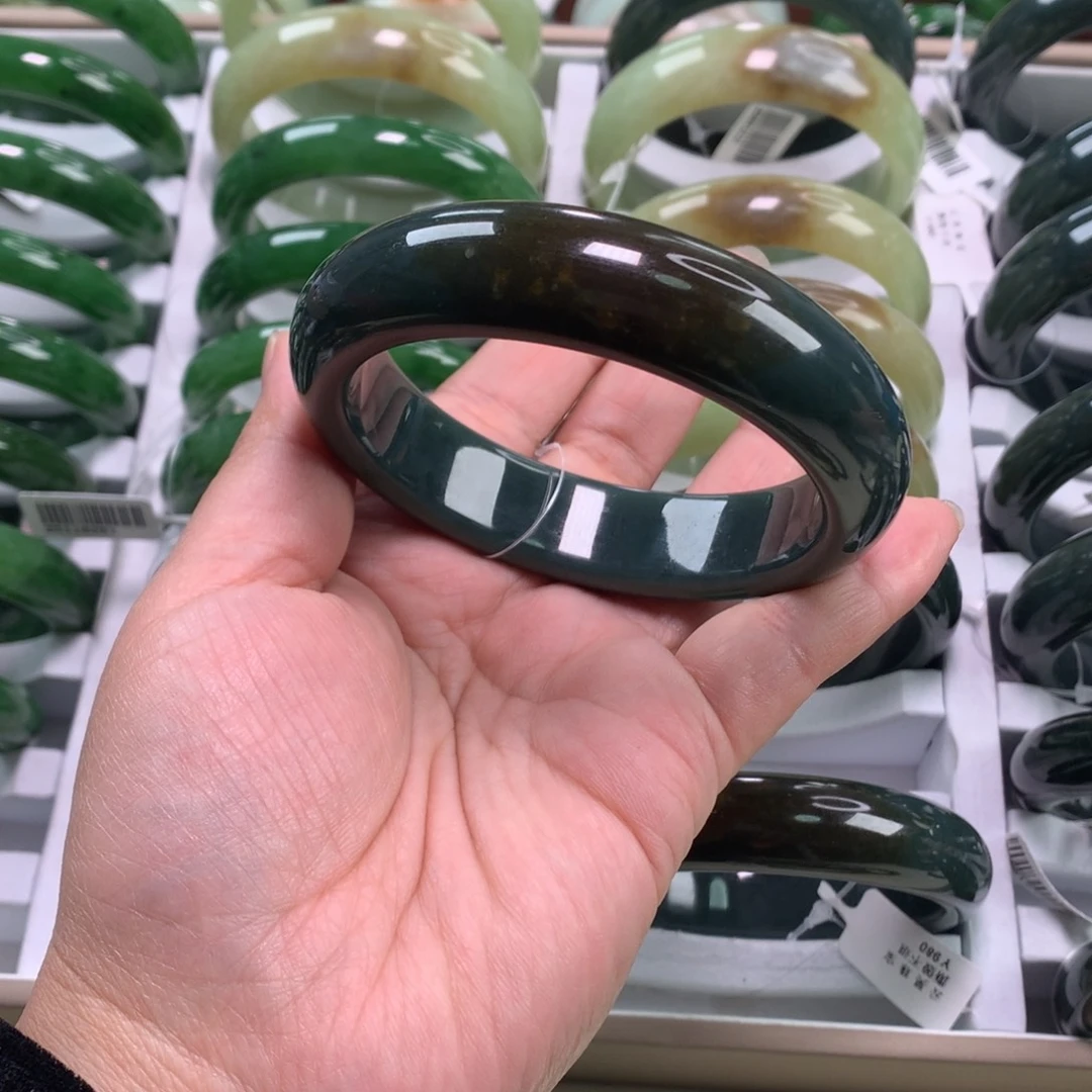 和田玉未镶嵌手镯64口径