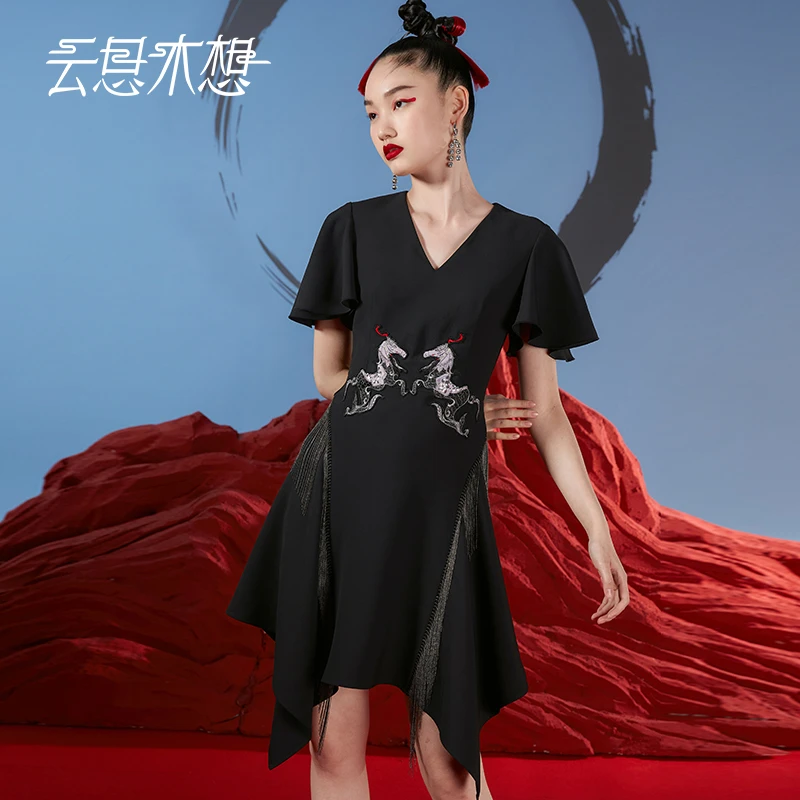 云思木想原创中国风2023夏季新款绣花流苏气质时尚连衣裙10477