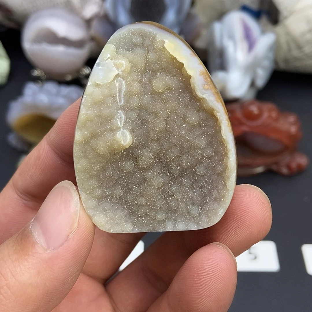 玛瑙/玉髓未镶嵌珠宝奇石