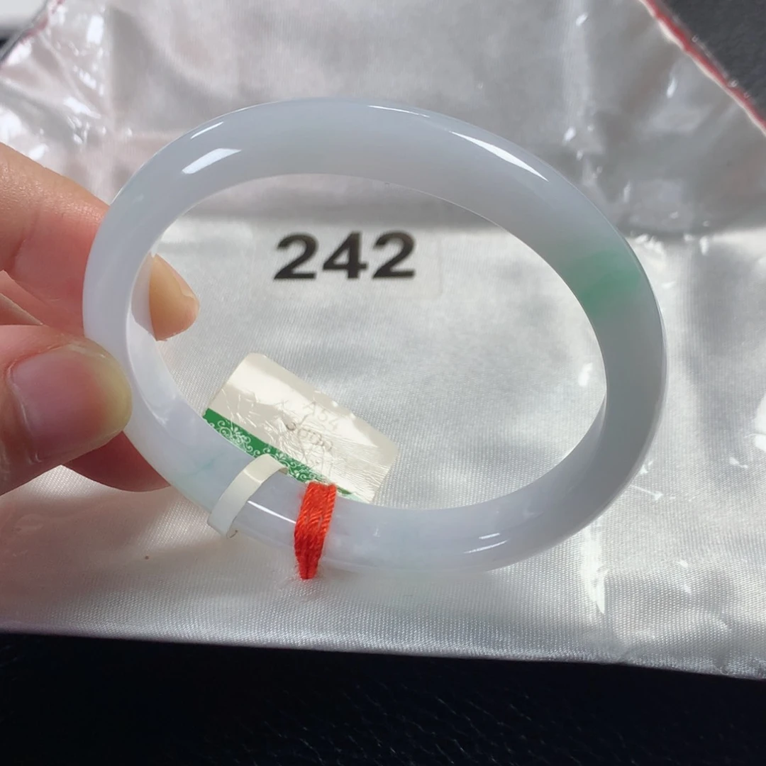 翡翠手镯未镶嵌缅甸天然翡翠手镯54贵妃