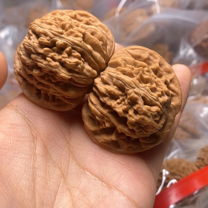 文玩核桃把件汉高楼