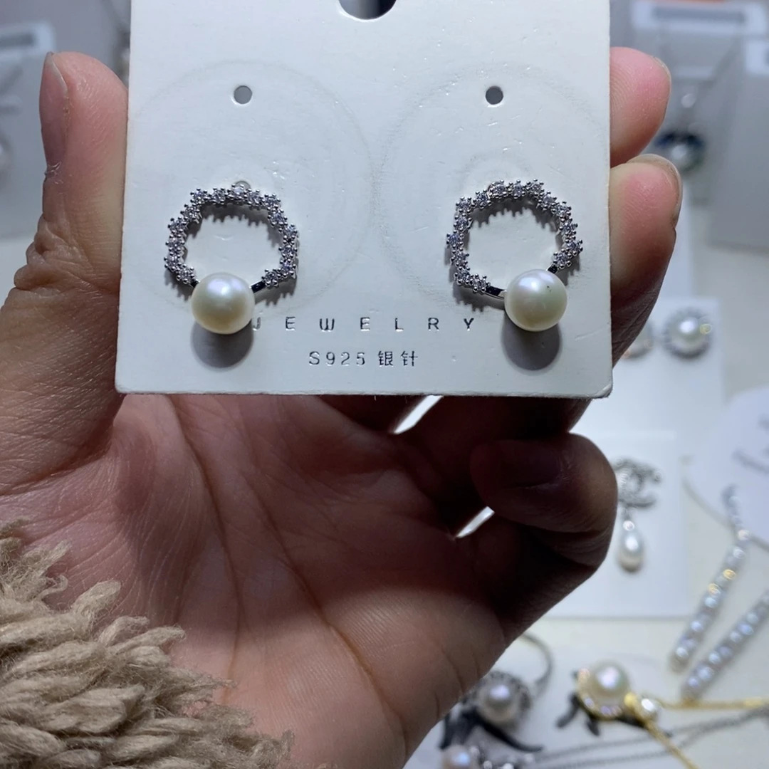 未镶嵌淡水珍珠耳饰