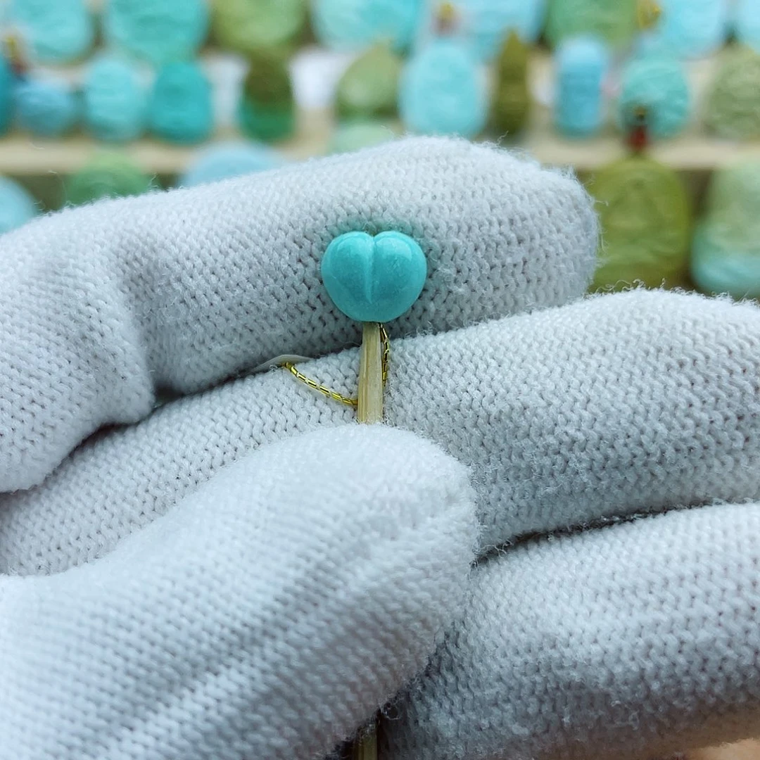 未镶嵌绿松石珠宝奇石