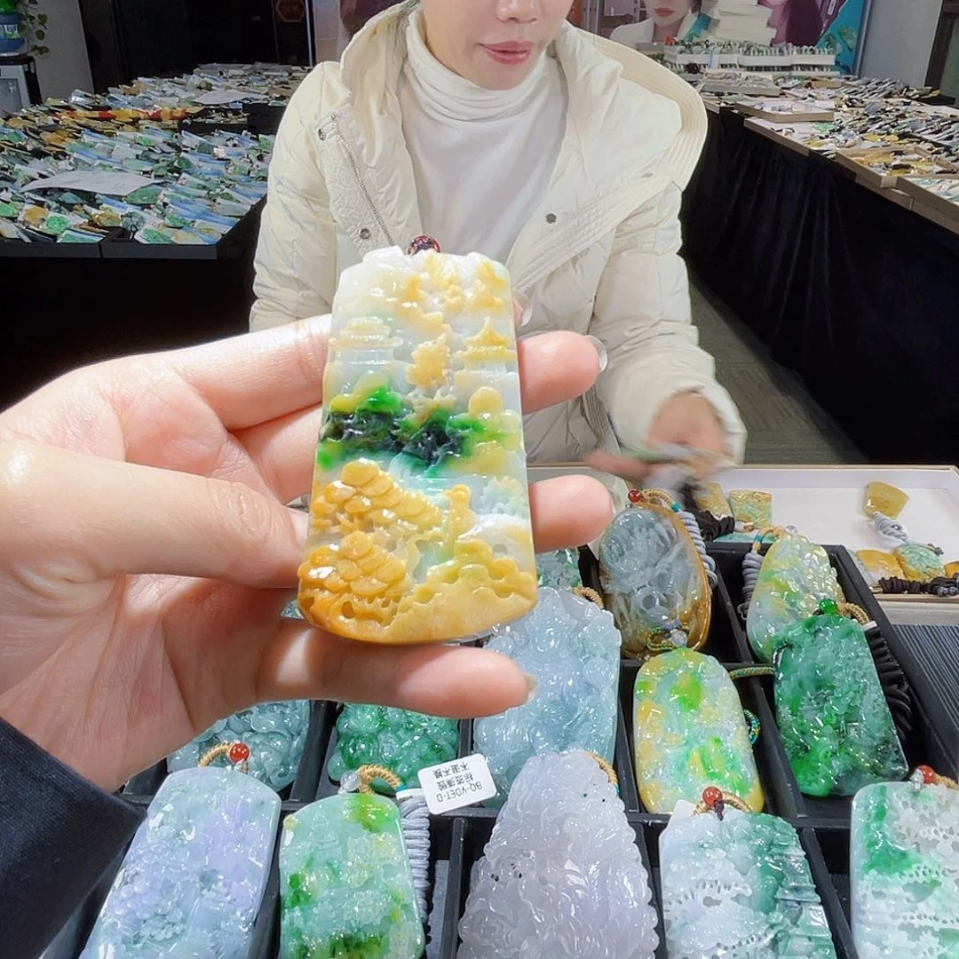 颈饰未镶嵌翡翠翡翠