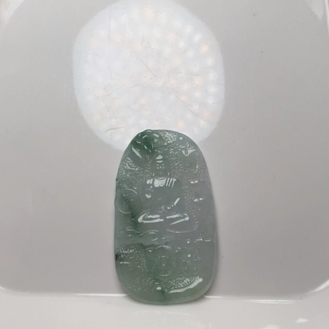 翡翠颈饰未镶嵌顺**水天然