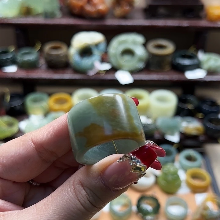 蛇纹石玉戒指未镶嵌李*金蓝色 内径22