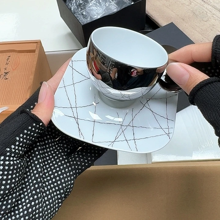 瓷片噗哈哈哈哈哈哈哈